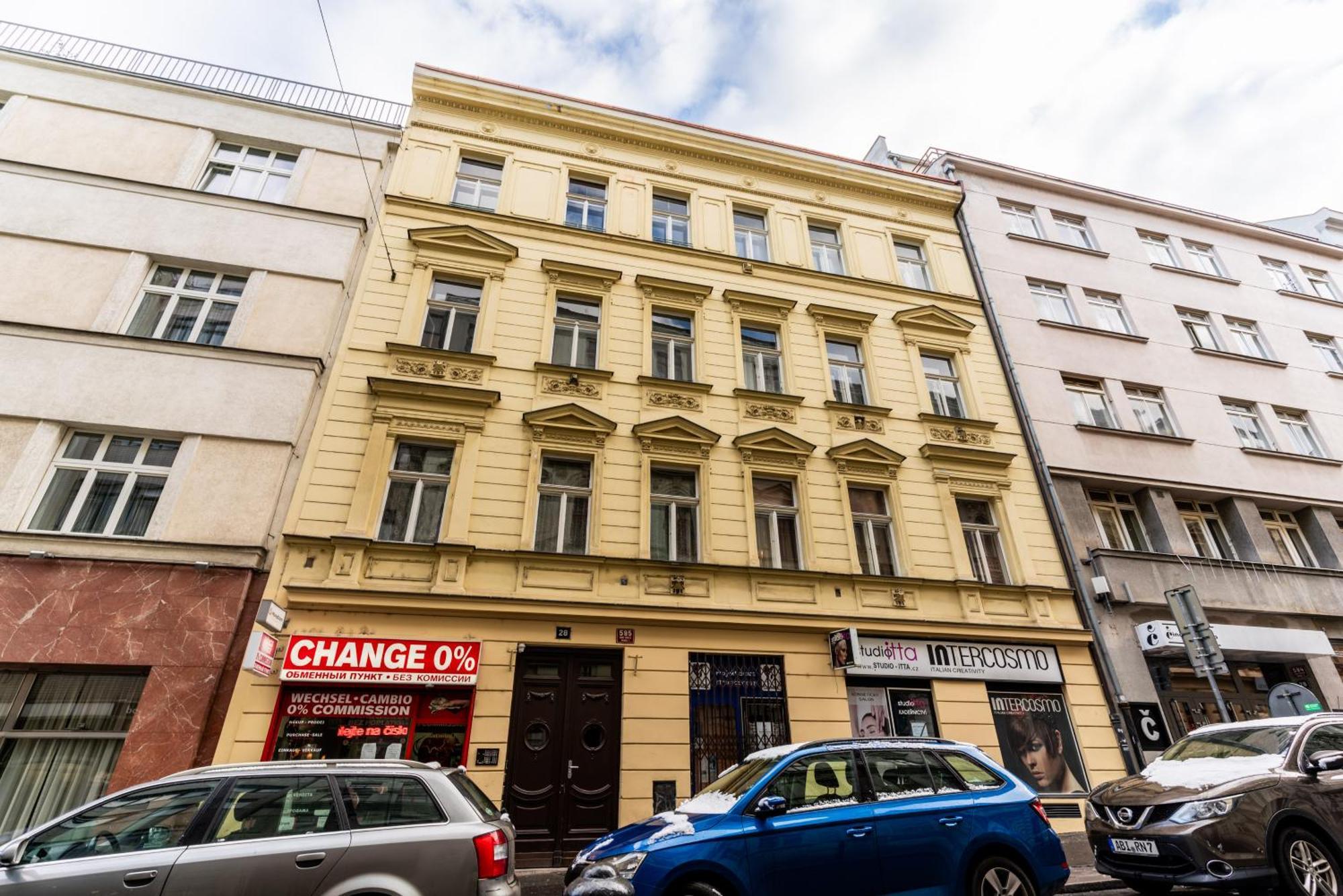 Kings Of Excellence Suite Prague Exterior photo